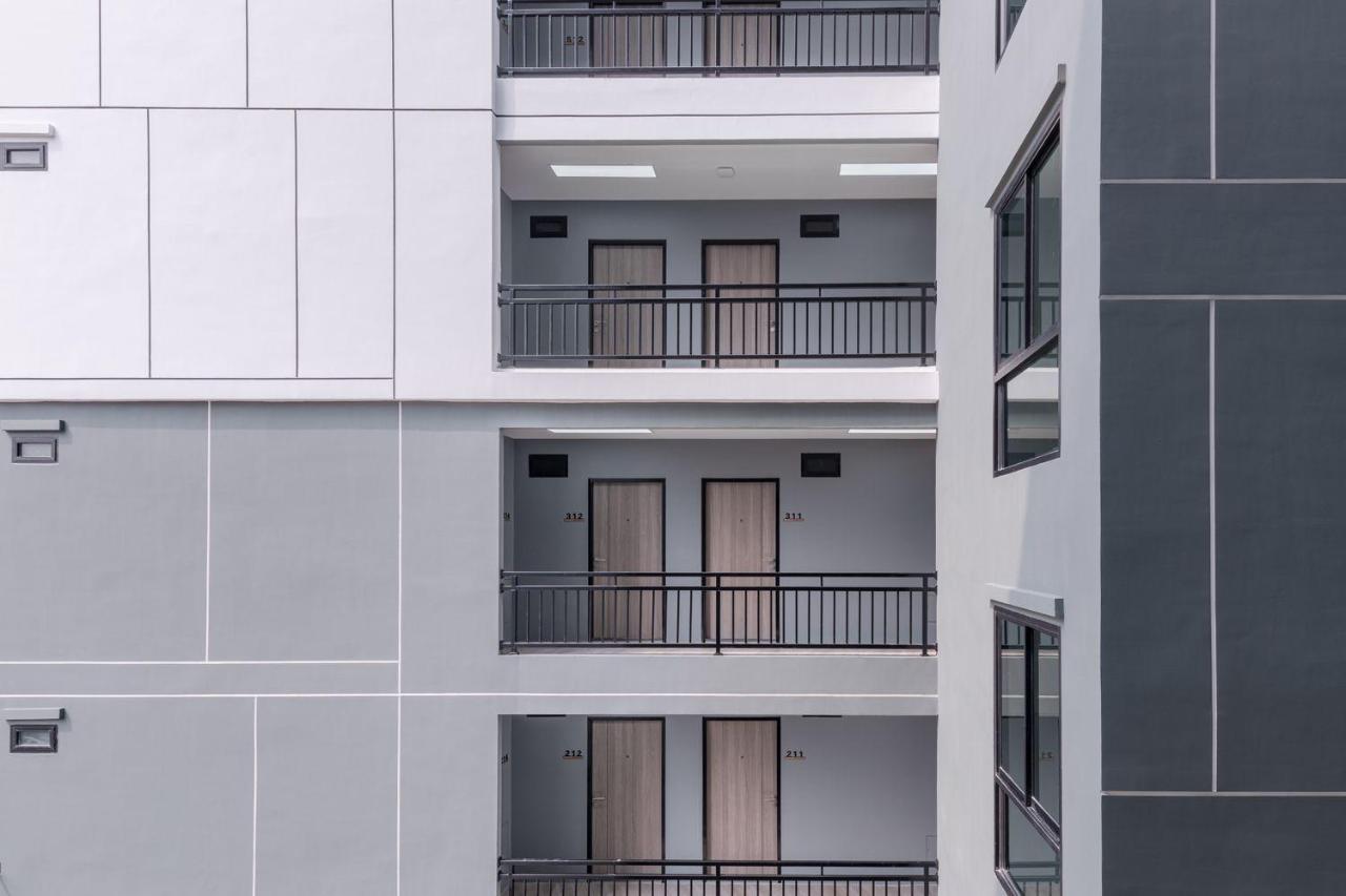 Aqua Residences อควา เรสซิเดนซ์ ห้องพักใหม่ให้เช่า ติดรถไฟฟ้าสถานีวุฒากาศ Bangkok Exteriér fotografie